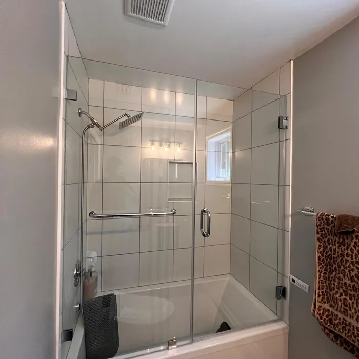 Frameless walk-in glass shower